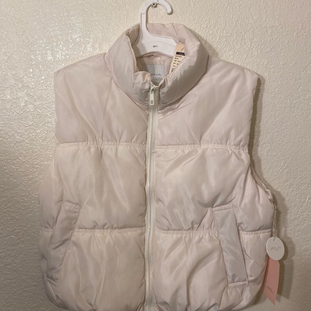 Women's Cream Puffer Vest